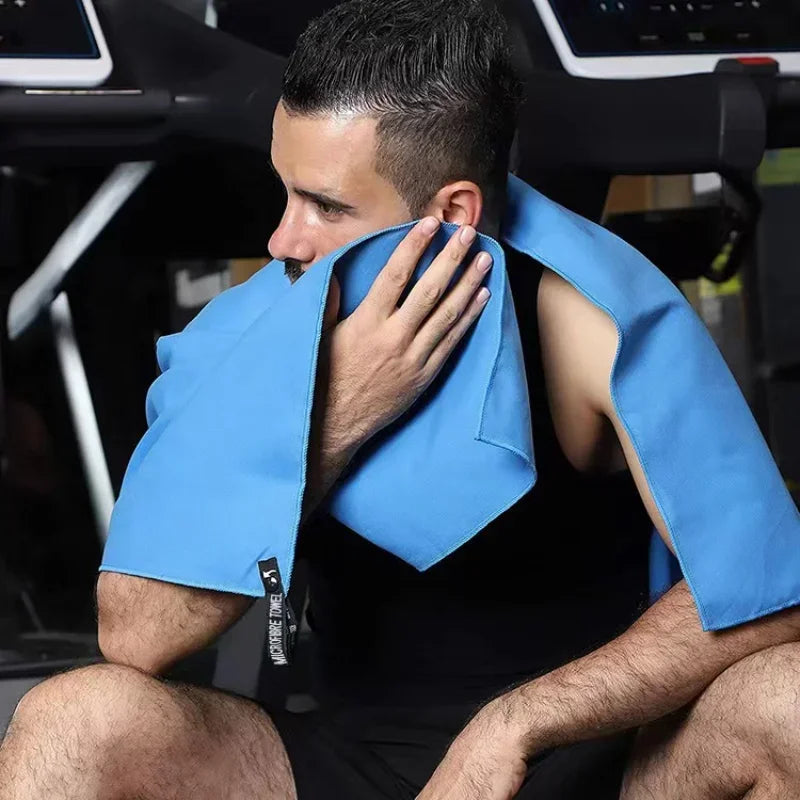 Toalla Deportiva Microfibra Secado Rápido — AERION FIT