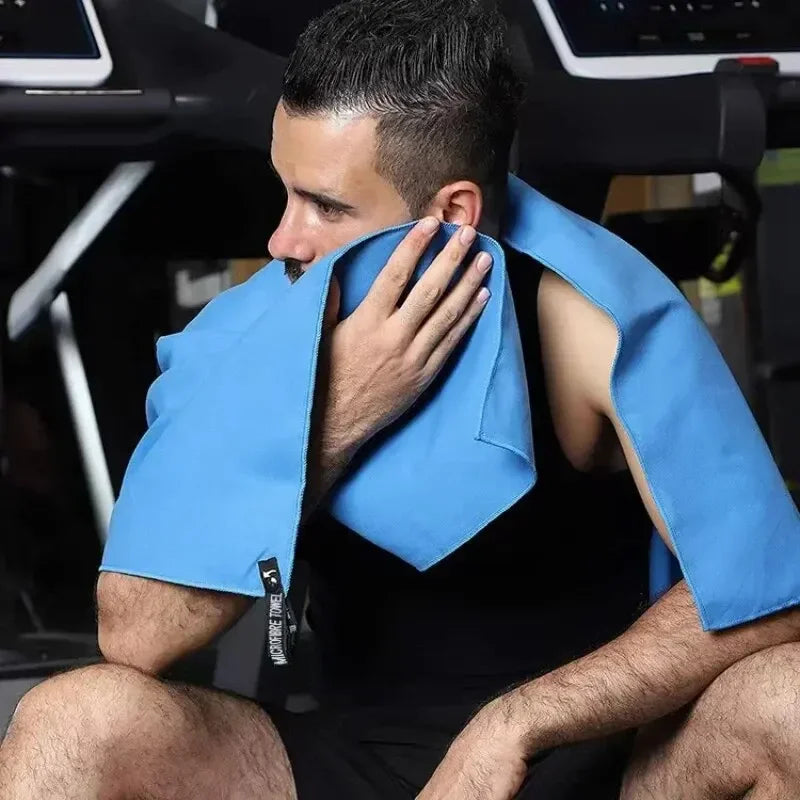 Toalla Deportiva Microfibra Secado Rápido — AERION FIT