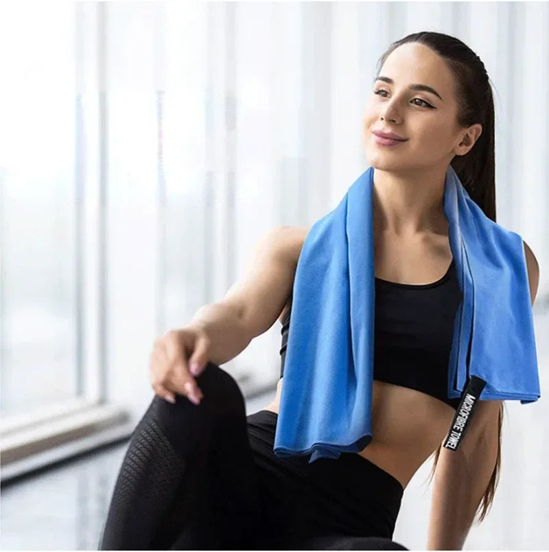 Toalla Deportiva Microfibra Secado Rápido — AERION FIT